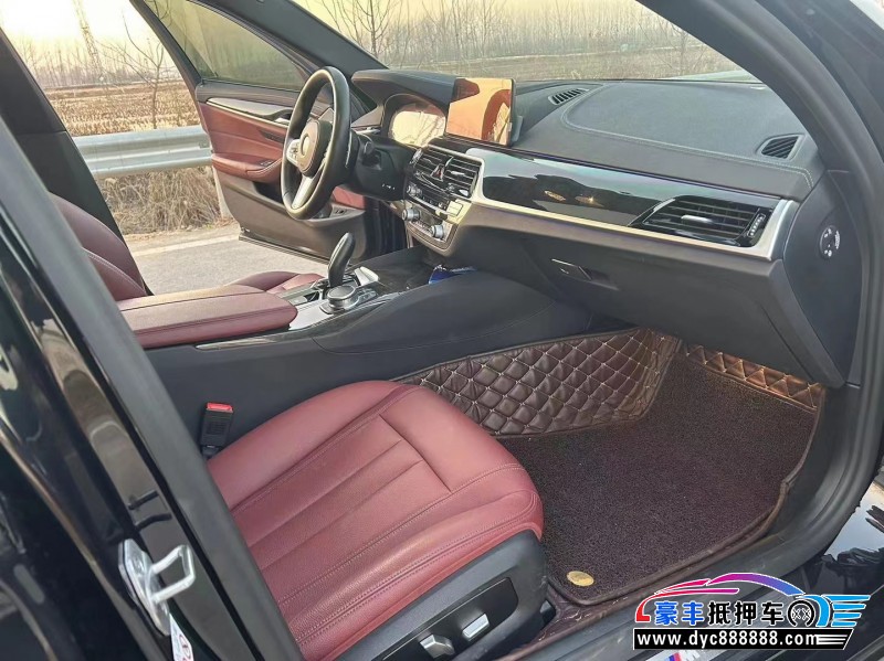 20年宝马5系轿车抵押车出售