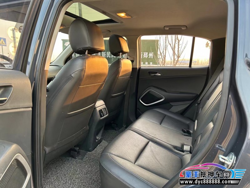 18年现代ix35轿车抵押车出售