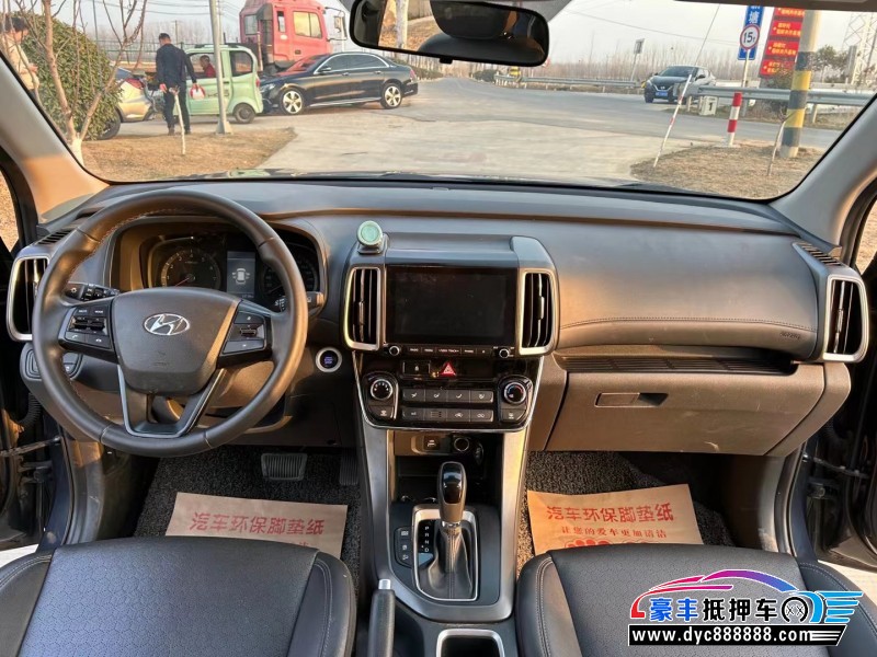 18年现代ix35轿车抵押车出售