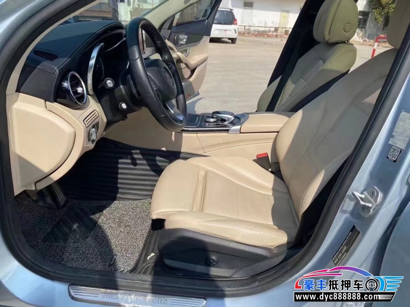 15年奔驰C轿车抵押车出售