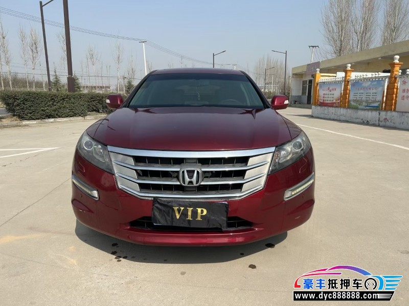 13年本田歌诗图轿车抵押车出售