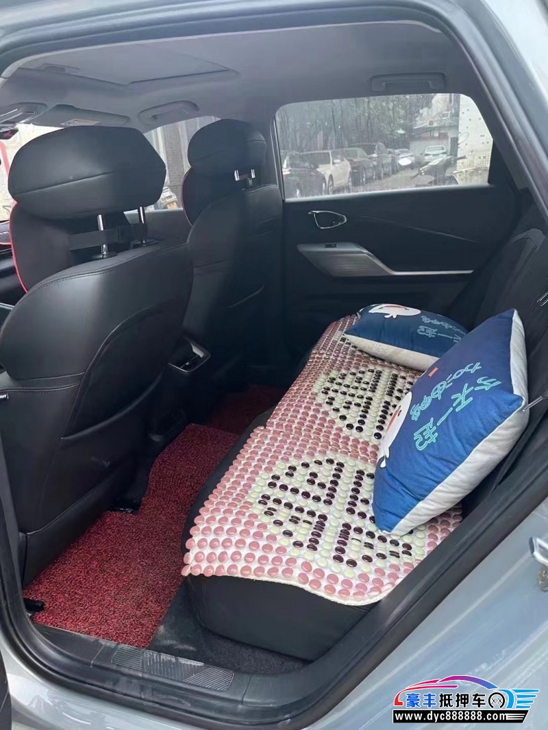 21年宝骏RC5轿车抵押车出售