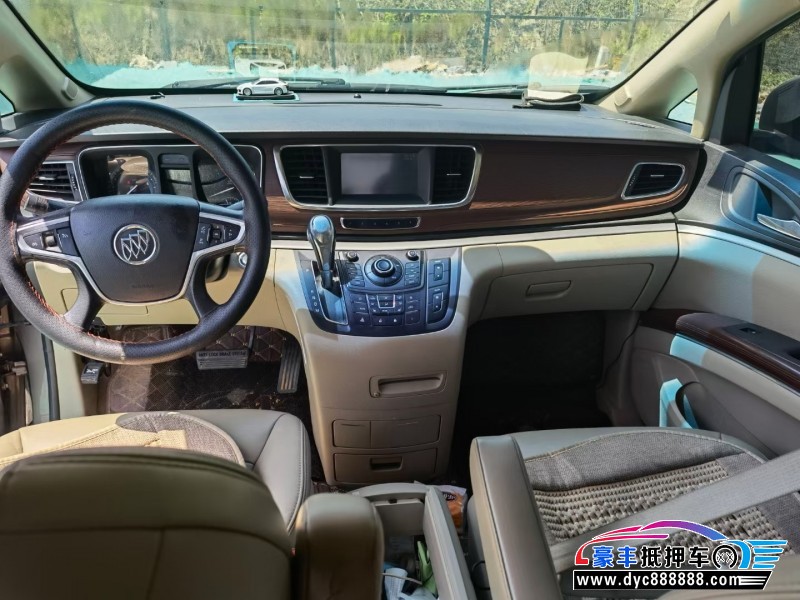 15年别克GL8SUV抵押车出售