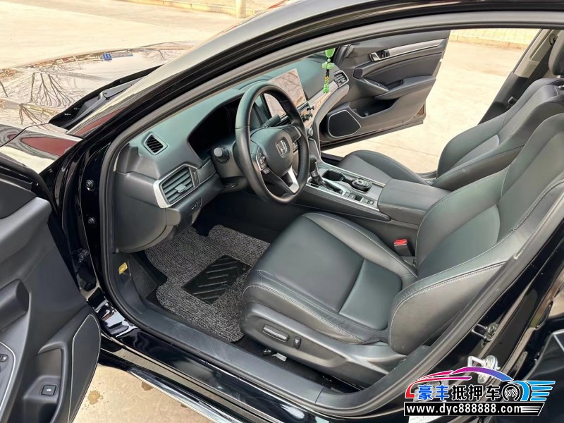 22年本田雅阁轿车抵押车出售