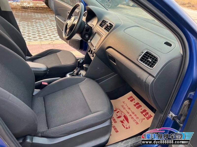 13年大众polo轿车抵押车出售