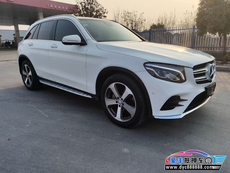 17年奔驰GLC轿车抵押车出售