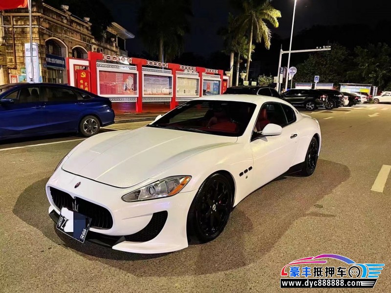 12年玛莎拉蒂GT轿车抵押车出售