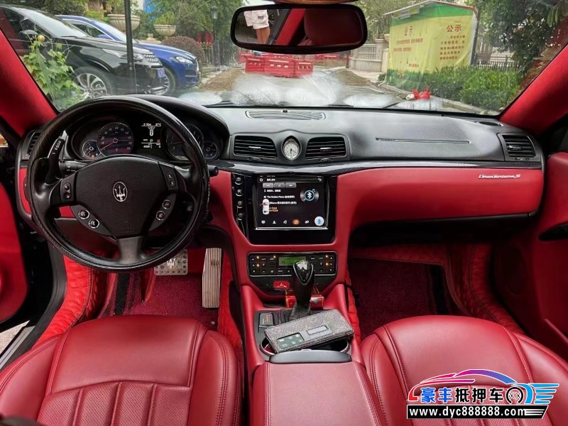 12年玛莎拉蒂GT S轿车抵押车出售