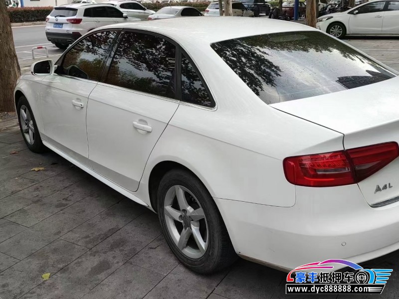 14年奥迪A4轿车抵押车出售