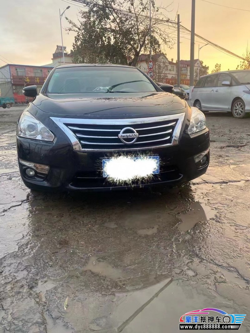 16年日产天籁轿车抵押车出售