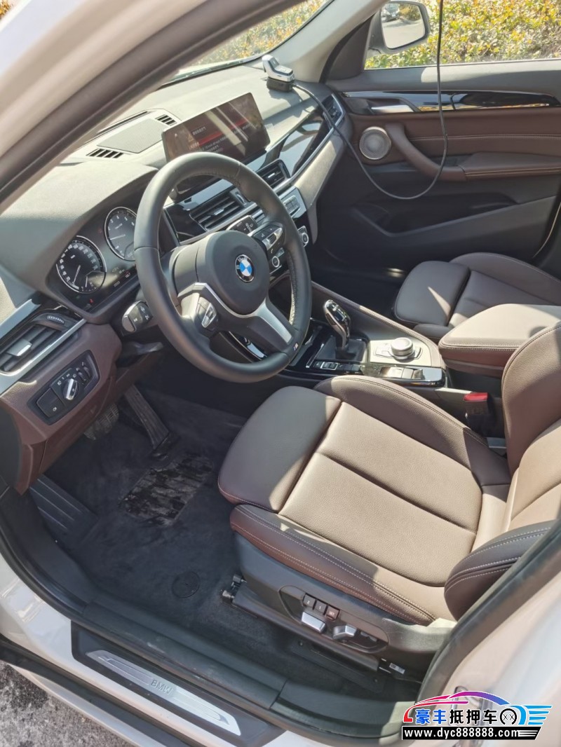 22年宝马X1轿车抵押车出售