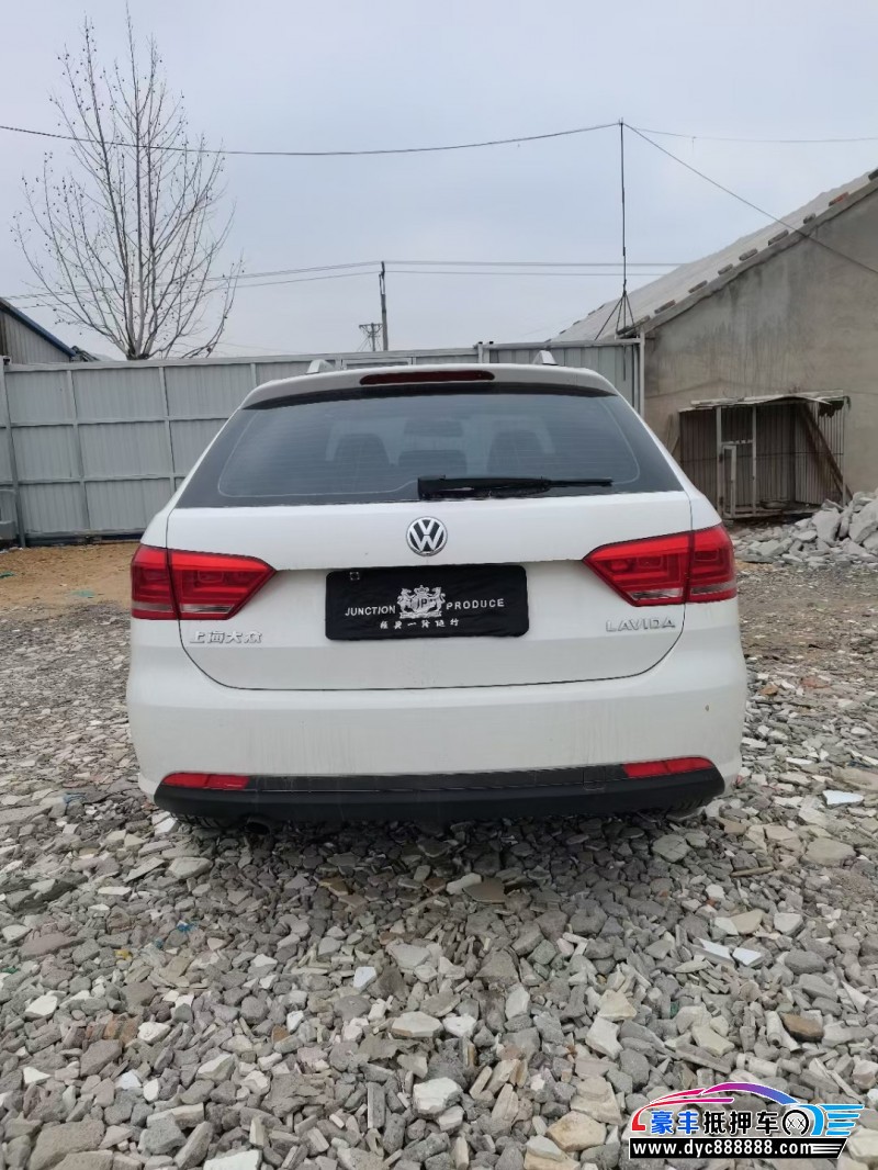 14年大众朗行轿车抵押车出售