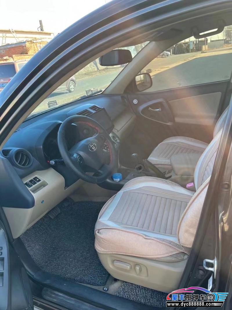 13年丰田RAV4SUV抵押车出售