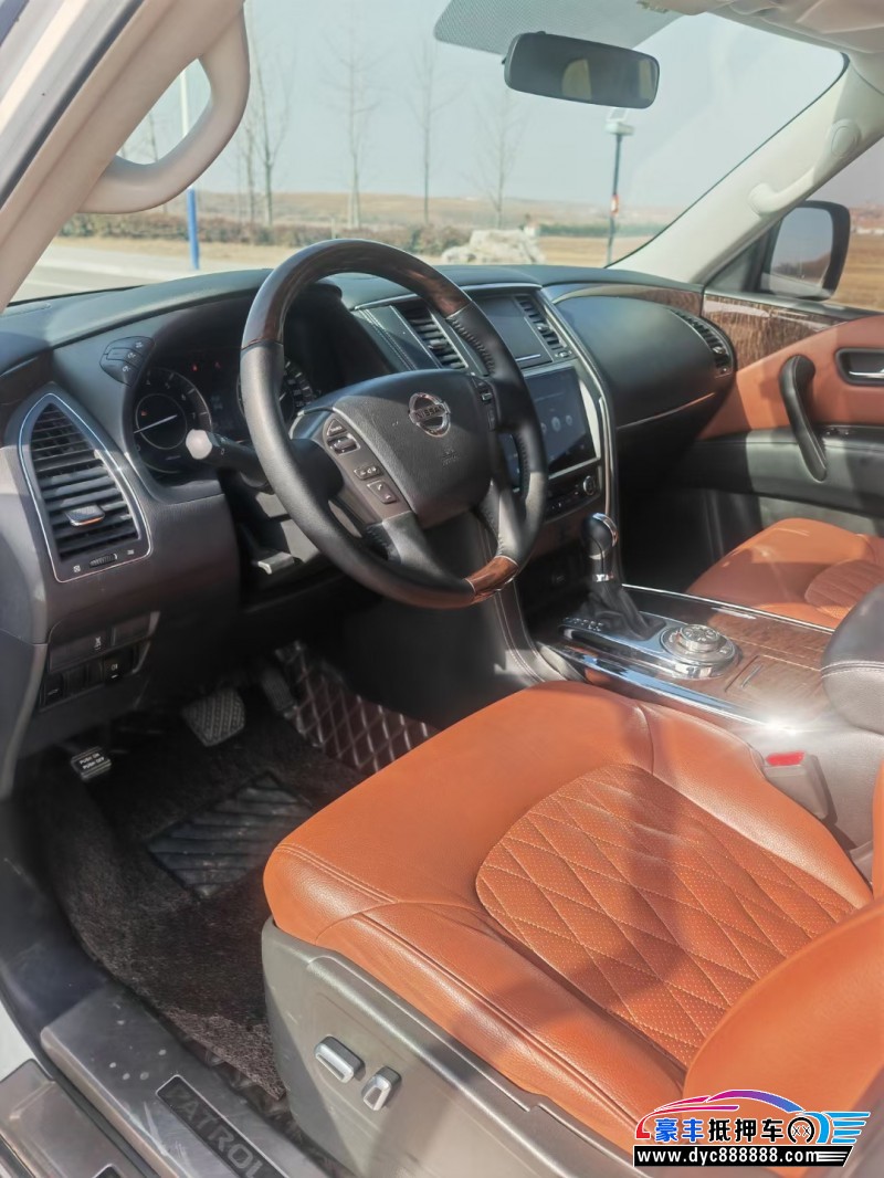 19年日产途乐轿车抵押车出售