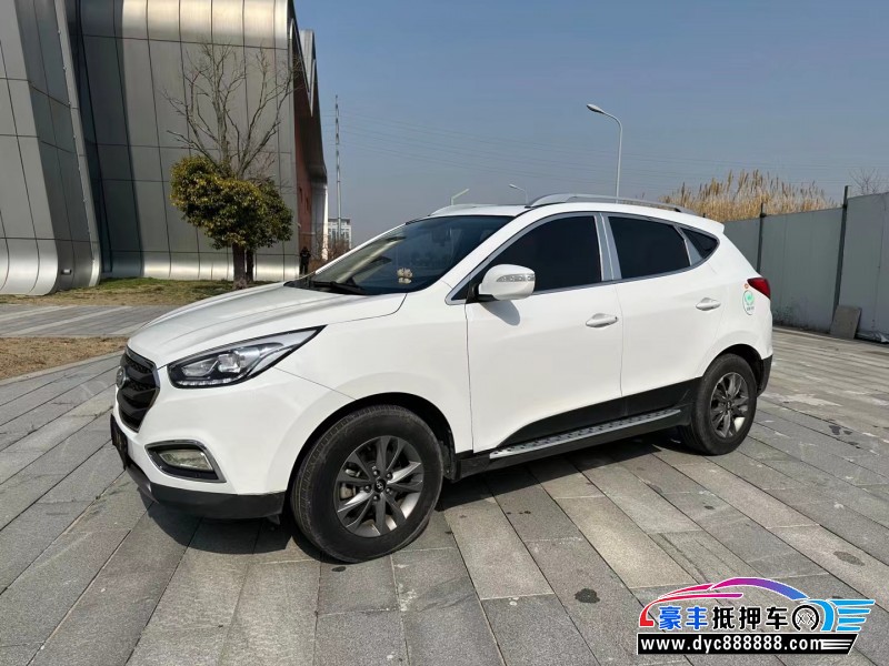 15年现代ix35轿车抵押车出售