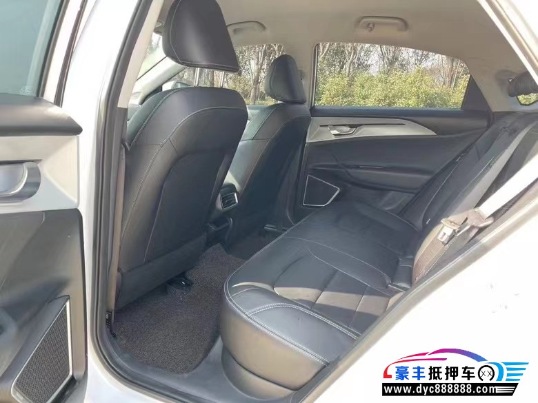 22年吉利几何轿车抵押车出售