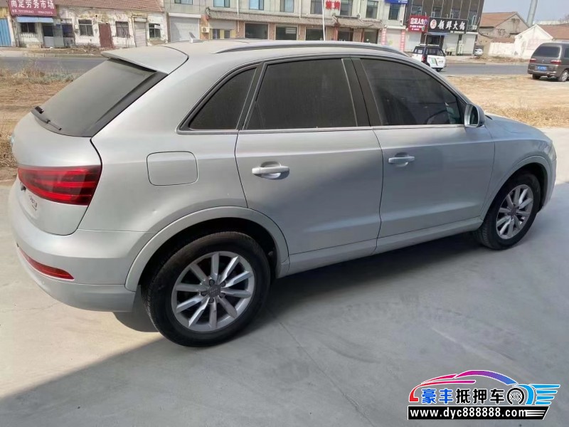 13年奥迪Q3轿车抵押车出售