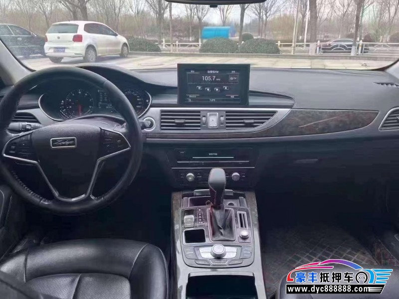 17年众泰Z700轿车抵押车出售