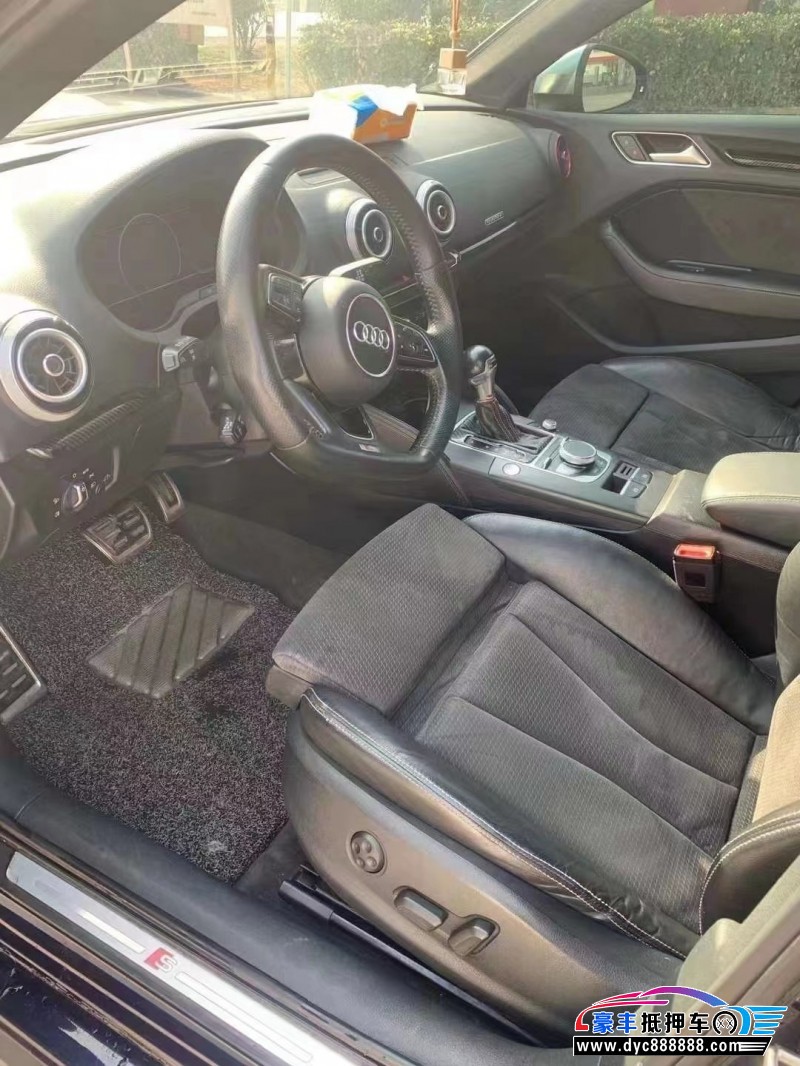 18年奥迪S3轿车抵押车出售