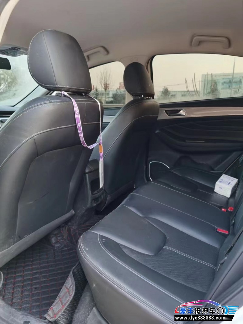 19年奇瑞艾瑞泽5SUV抵押车出售