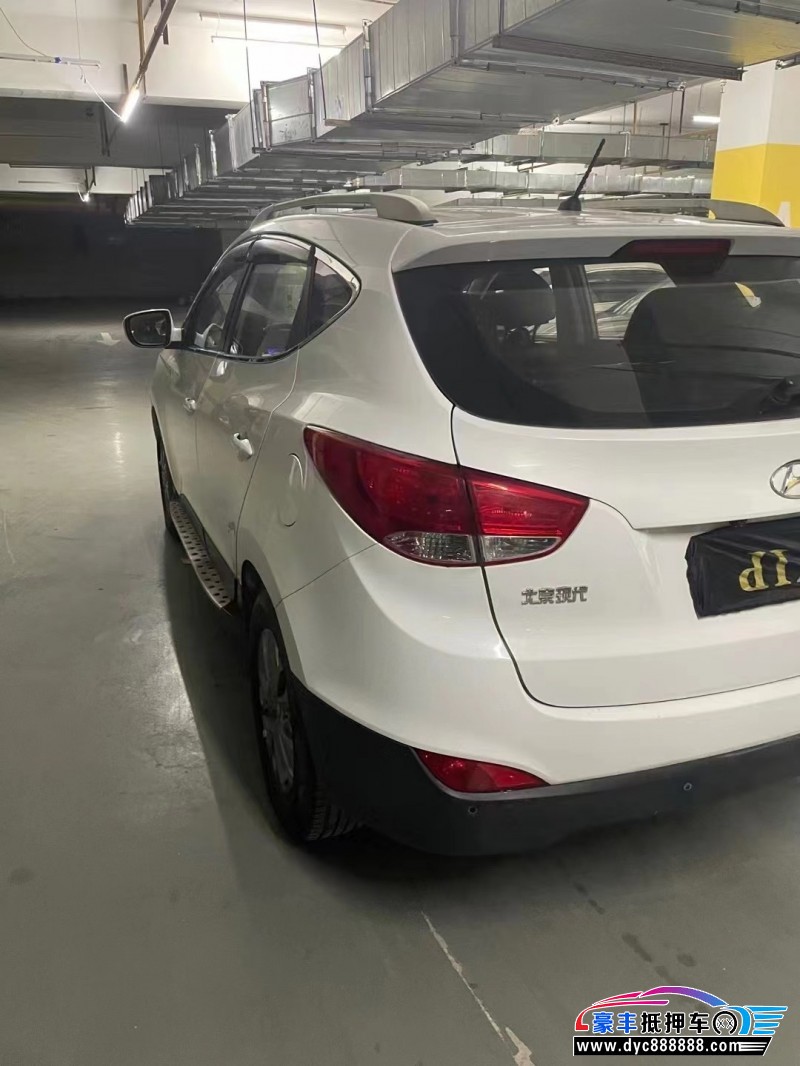 13年现代ix35SUV抵押车出售