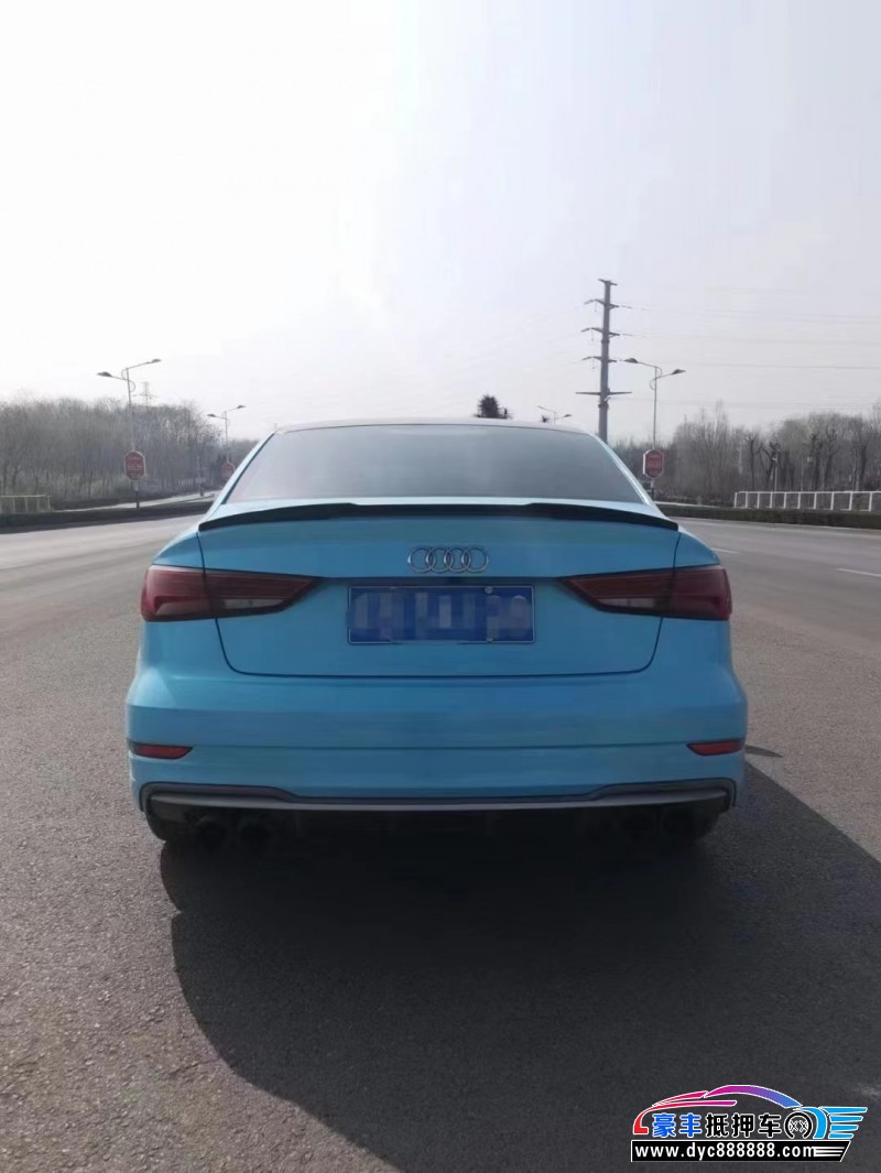 17年奥迪A3轿车抵押车出售