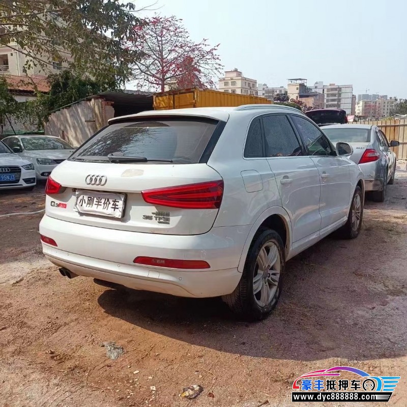 16年奥迪Q3轿车抵押车出售