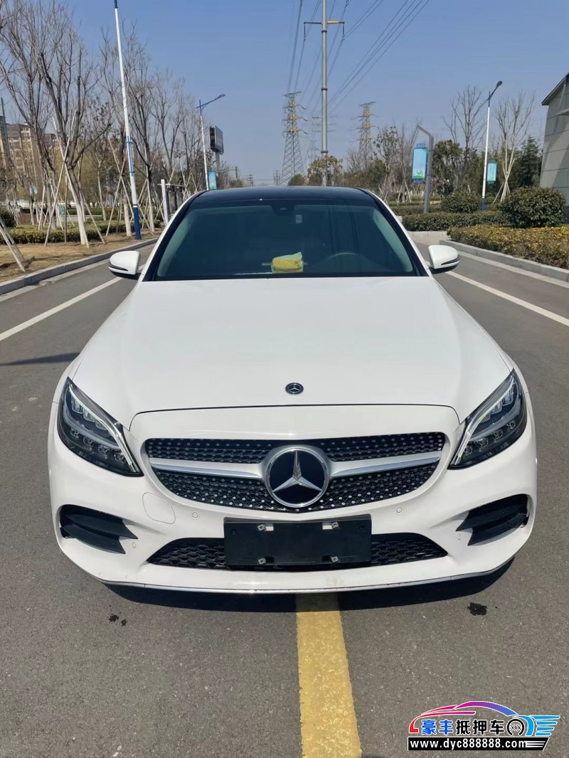 21年奔驰C轿车抵押车出售