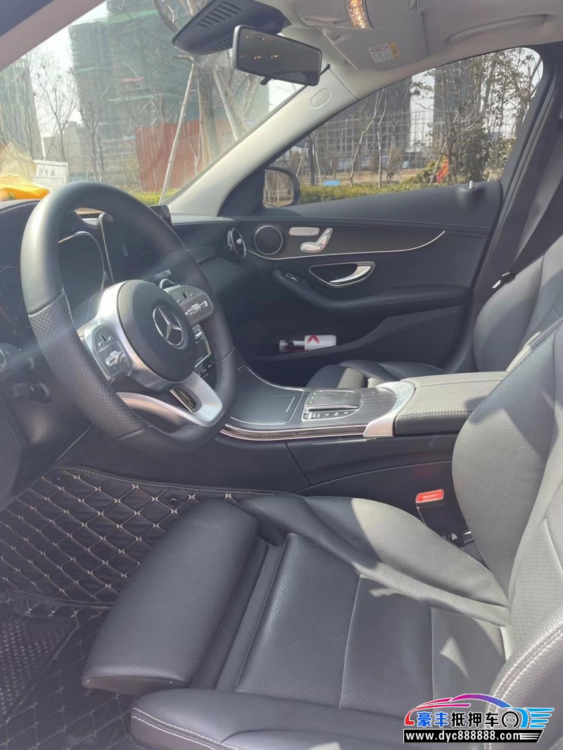 21年奔驰C轿车抵押车出售