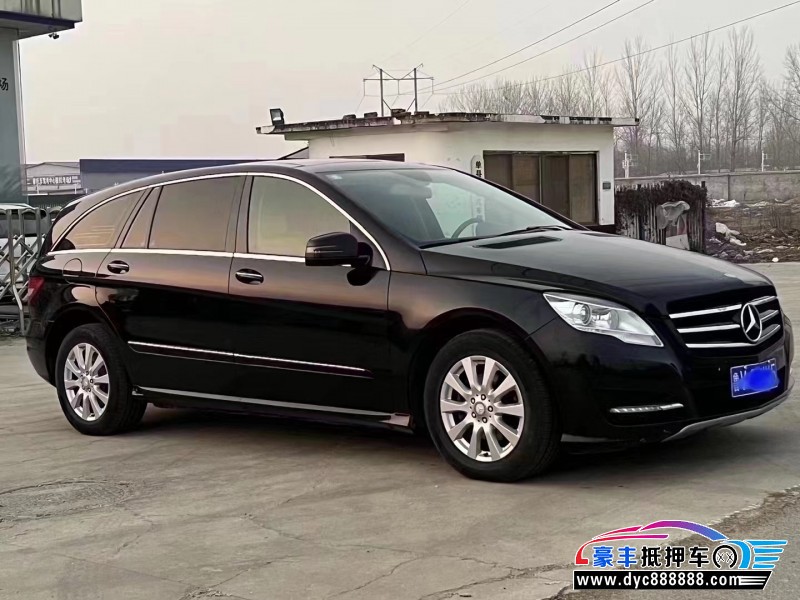 12年奔驰R级轿车抵押车出售