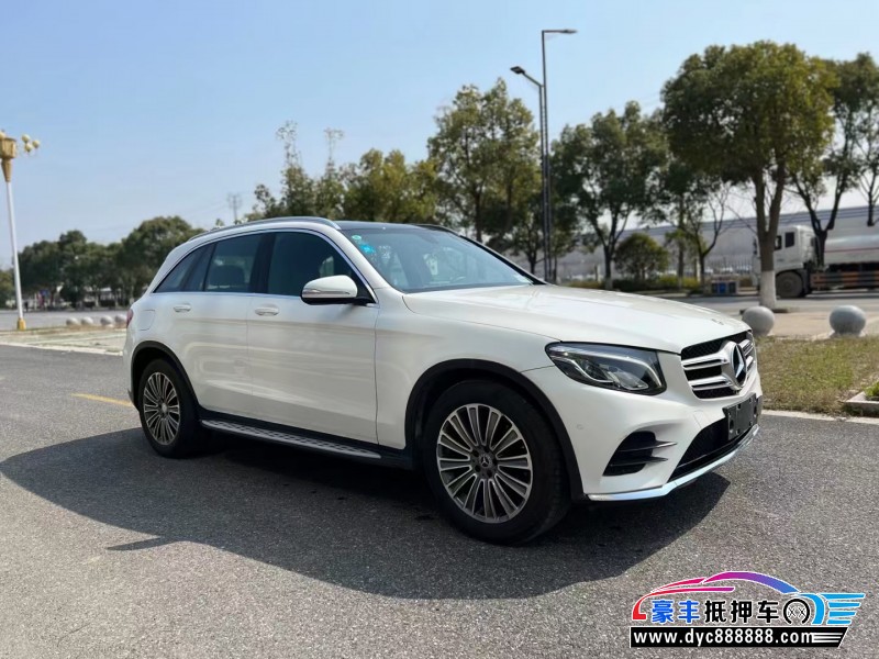 17年奔驰GLC轿车抵押车出售