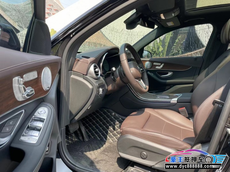 21年奔驰GLC轿车抵押车出售