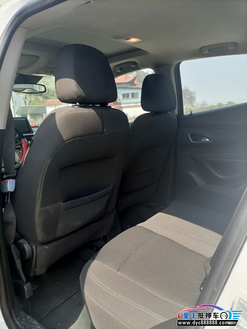 14年别克昂科拉轿车抵押车出售