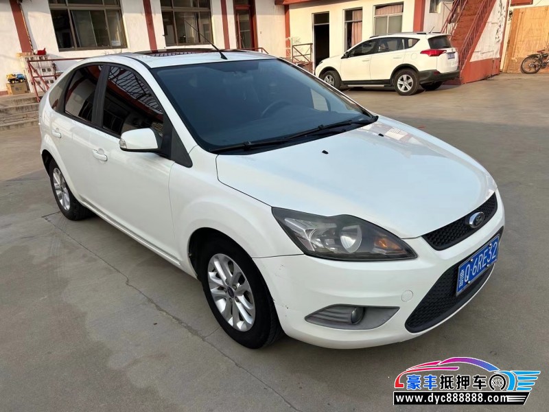 13年福特福克斯轿车抵押车出售