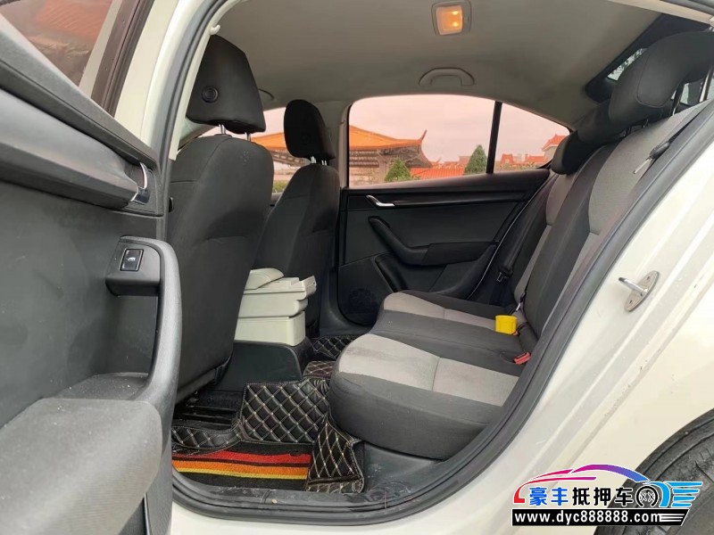 18年斯柯达明锐轿车抵押车出售