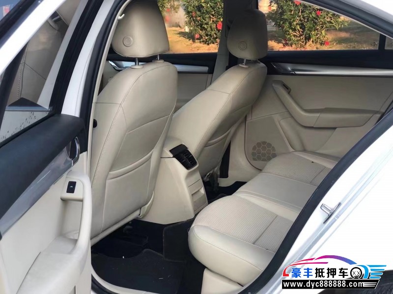 14年斯柯达明锐轿车抵押车出售