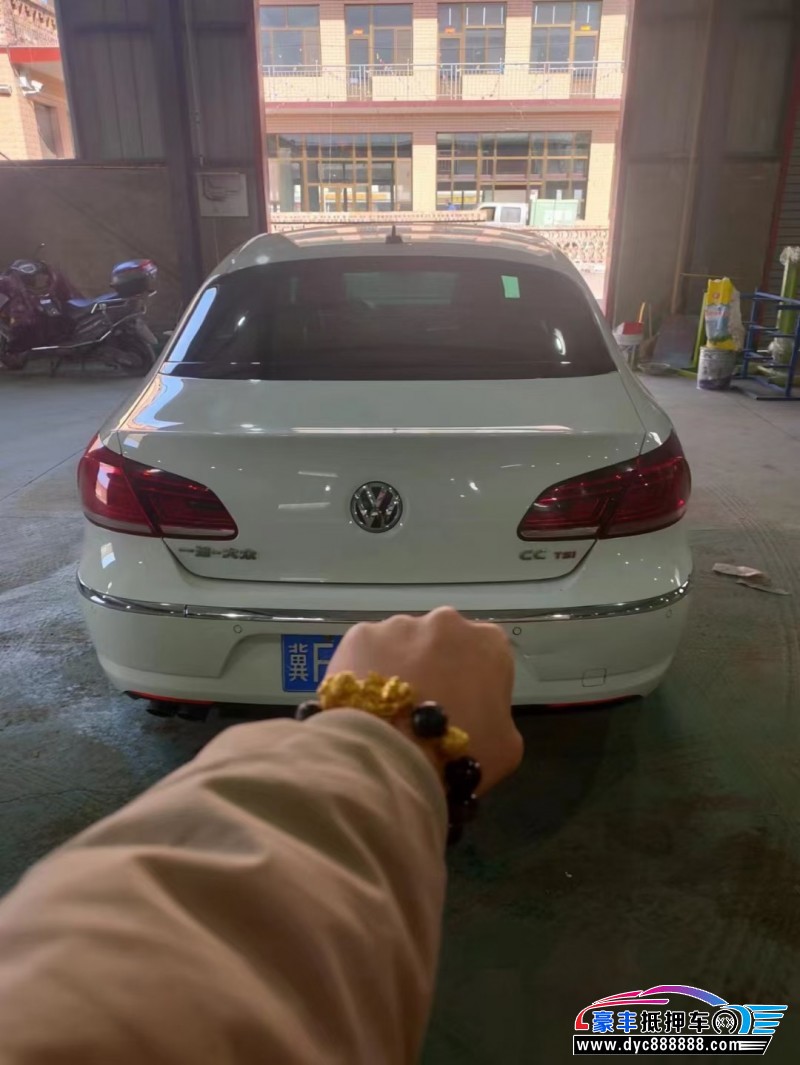 14年大众CC轿车抵押车出售