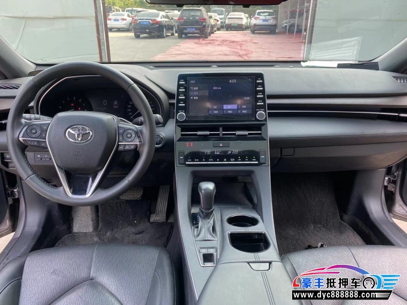 20年丰田亚洲龙轿车抵押车出售