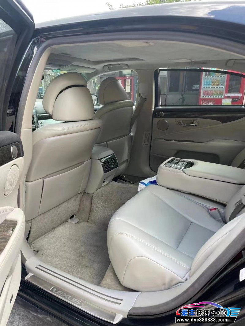 07年雷克萨斯LS轿车抵押车出售