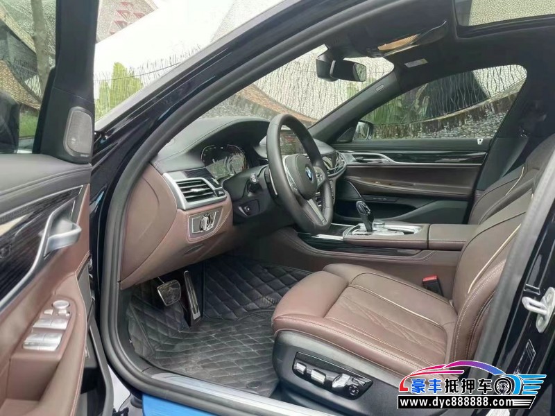 21年宝马7系轿车抵押车出售