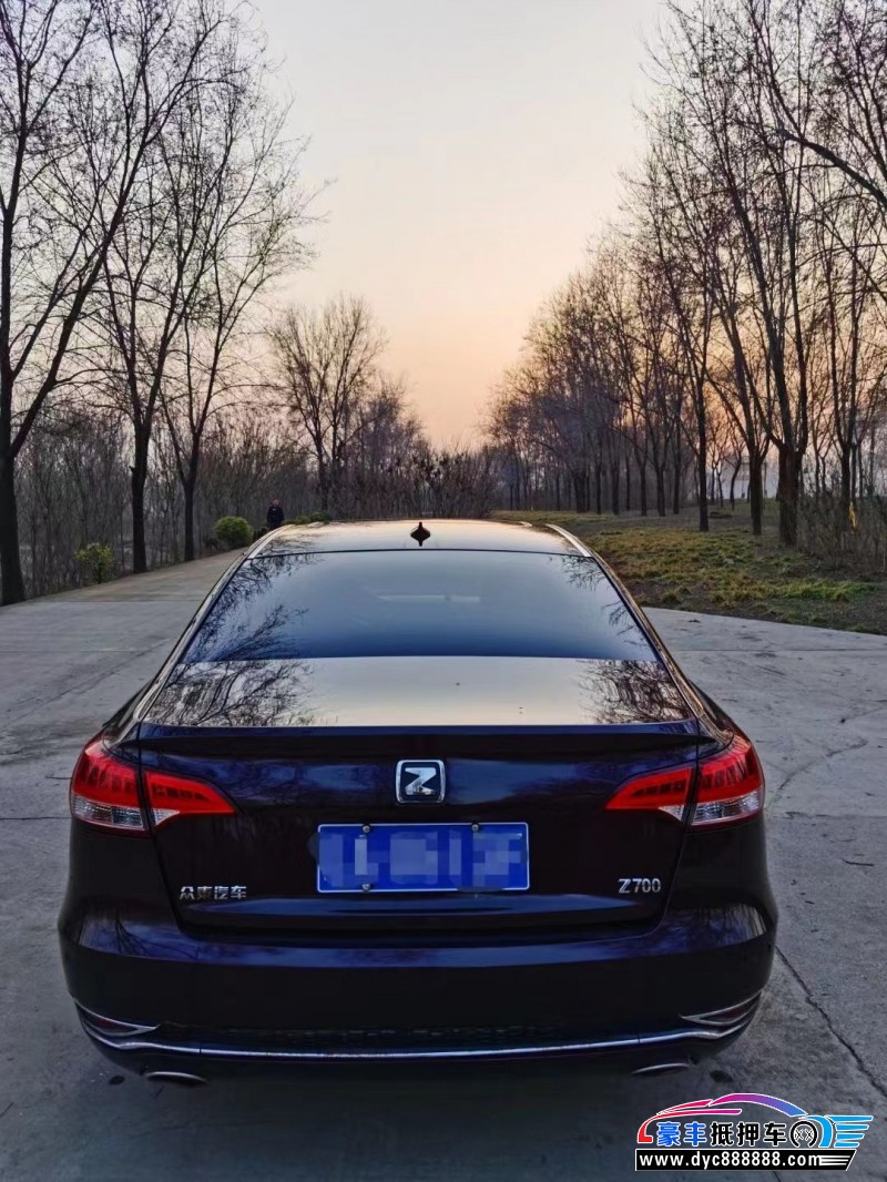 17年众泰Z700轿车抵押车出售