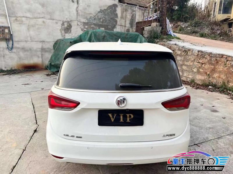 18年别克别克GL6SUV抵押车出售