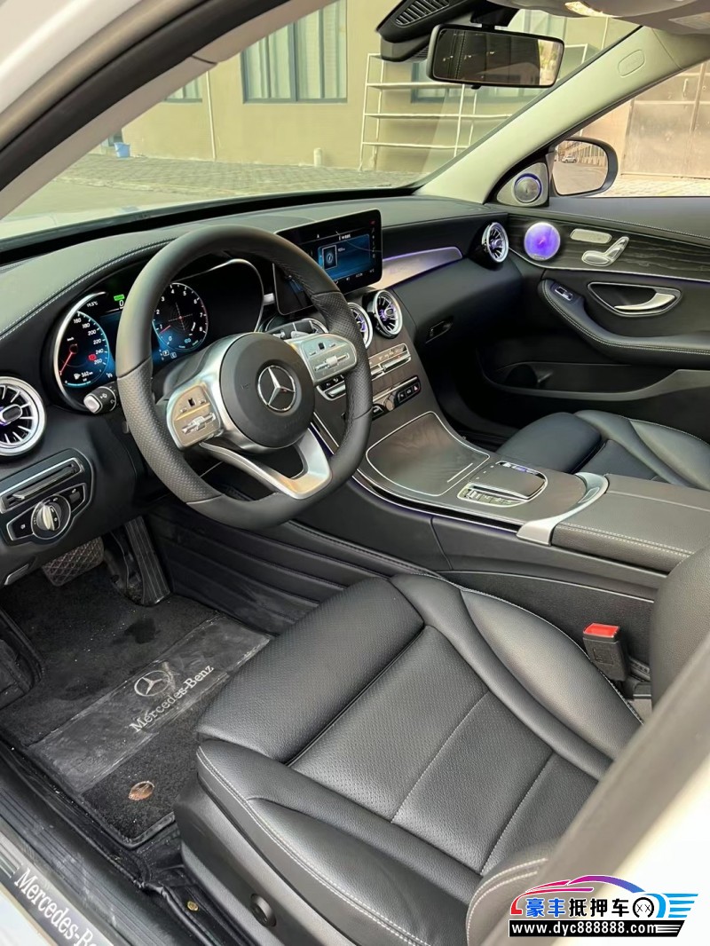 21年奔驰C轿车抵押车出售