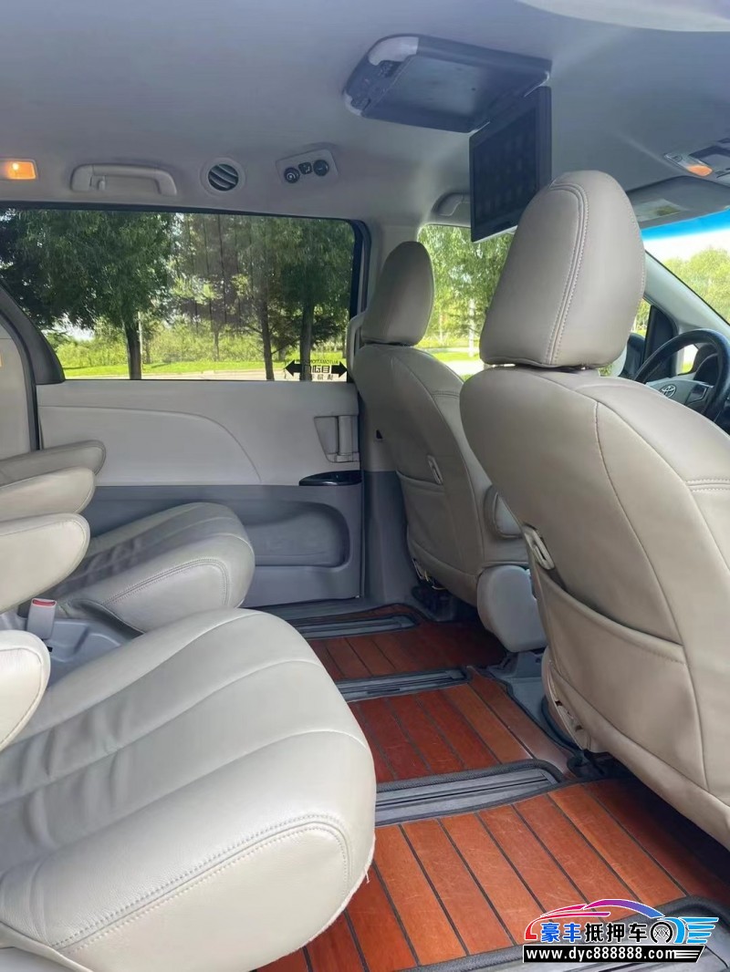 14年丰田塞纳MPV抵押车出售