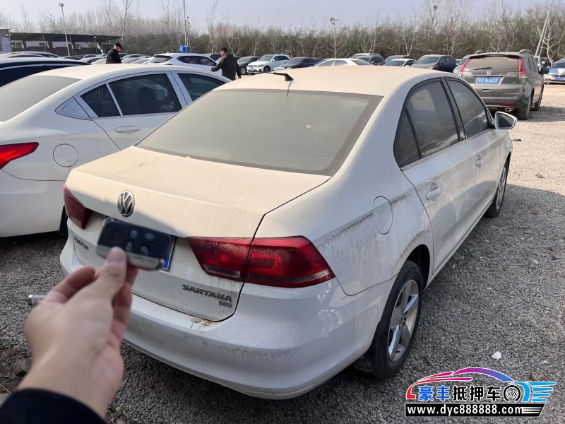 15年大众桑塔纳轿车抵押车出售