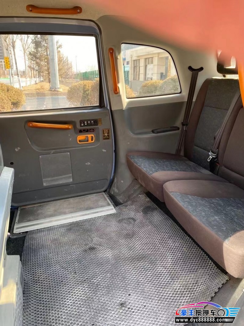 14年吉利英伦TX4轿车抵押车出售