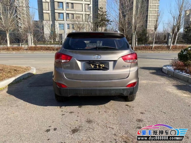 13年现代ix35SUV抵押车出售