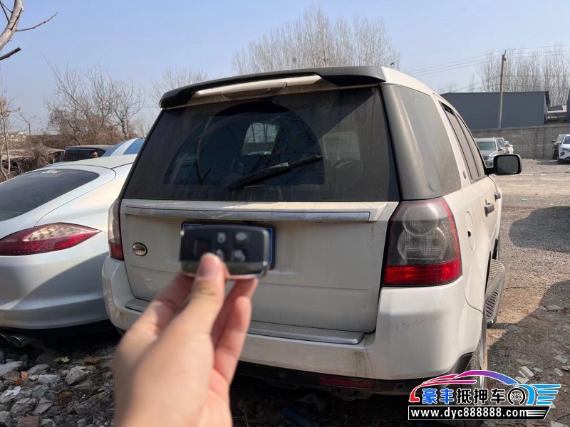 12年路虎神行者轿车抵押车出售