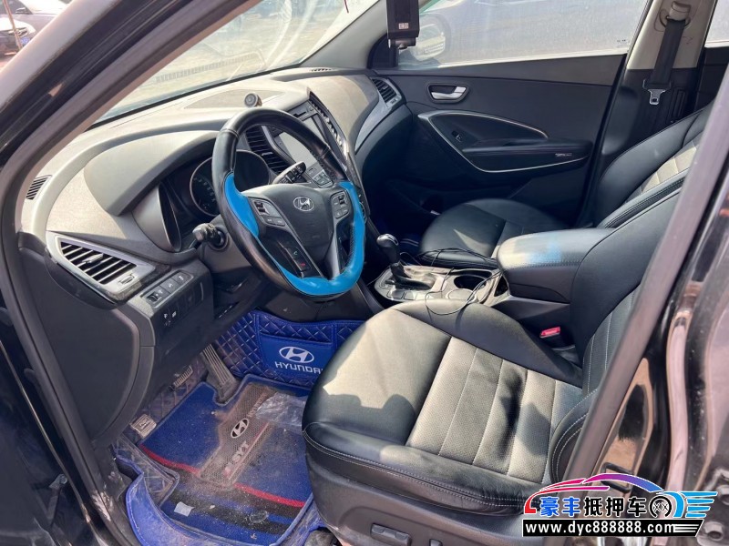 17年现代格锐轿车抵押车出售