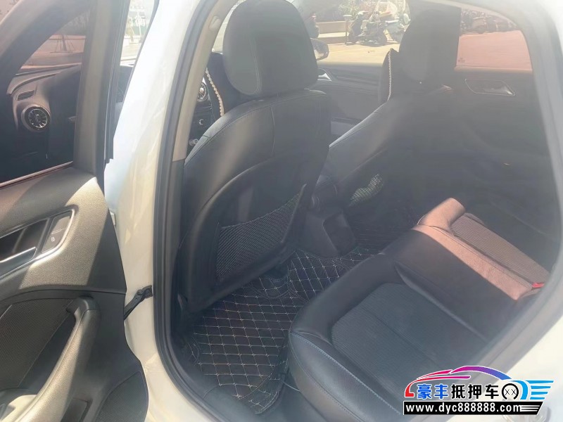 17年奥迪A3轿车抵押车出售